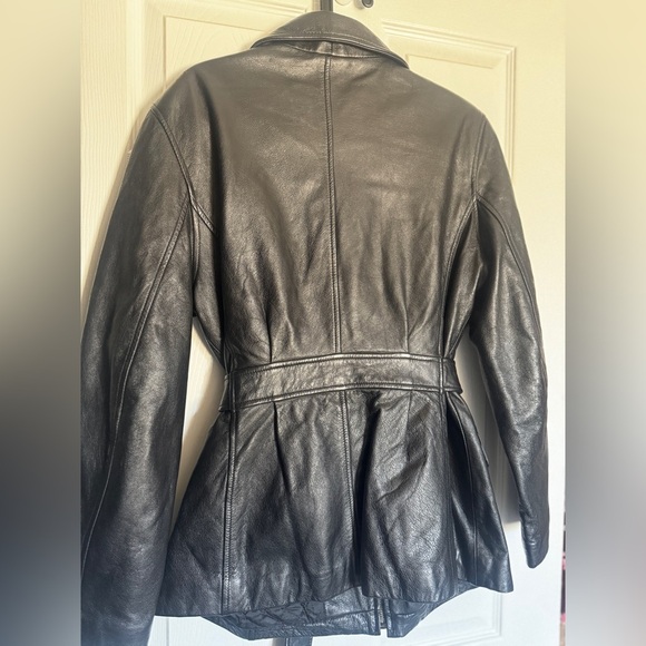 Winlet Size Medium Black Leather Belted Jacket - Picture 8 of 9